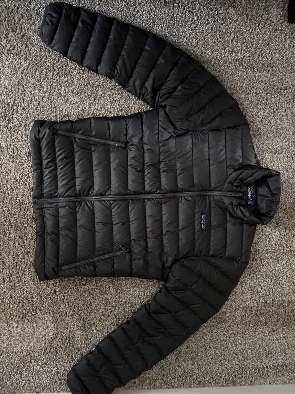 Patagonia Black Quilted Puffer Jacket - Picture 2 of 5